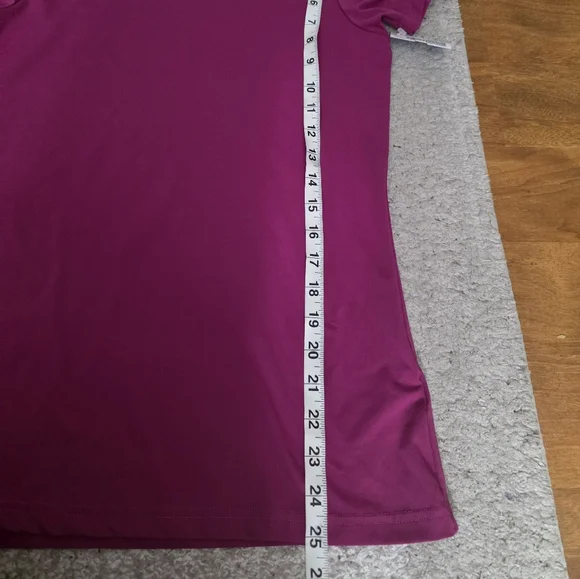 Gymshark Magenta Short Sleeve Crew Neck Tee BT - Picture 6 of 10